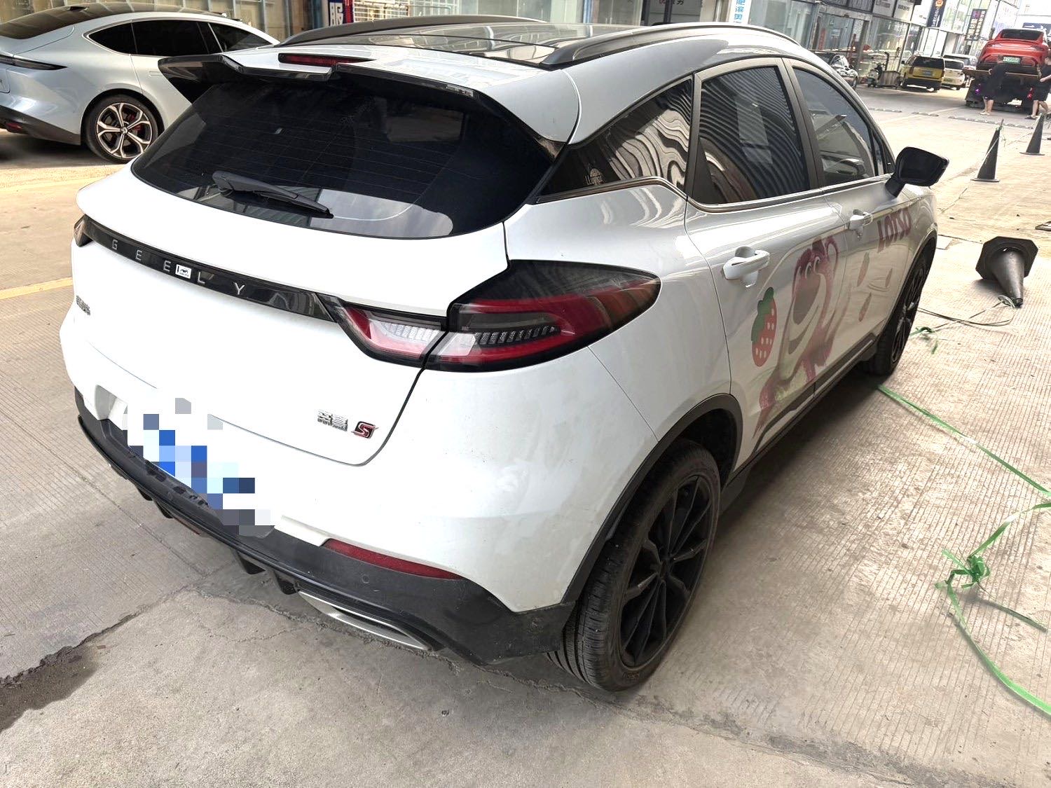 GEELY Emgrand S 2023 immagine di auto #3