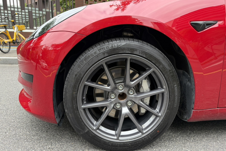 Tesla Model 3 2021 car image #5