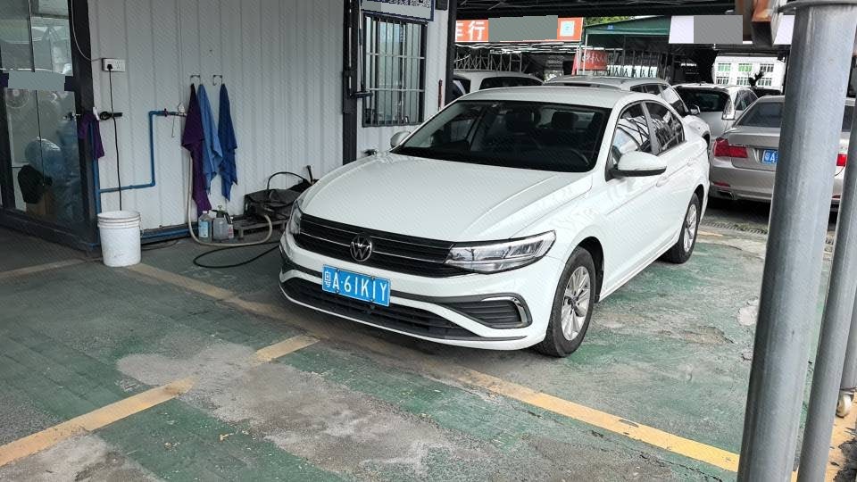 2024 immagine di auto 