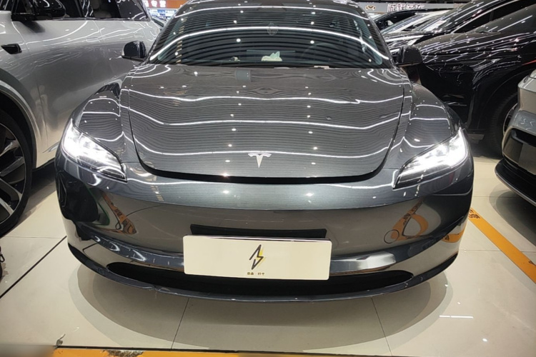 Tesla Model 3 2025 #3 Tesla Model 3 2025 car image #3