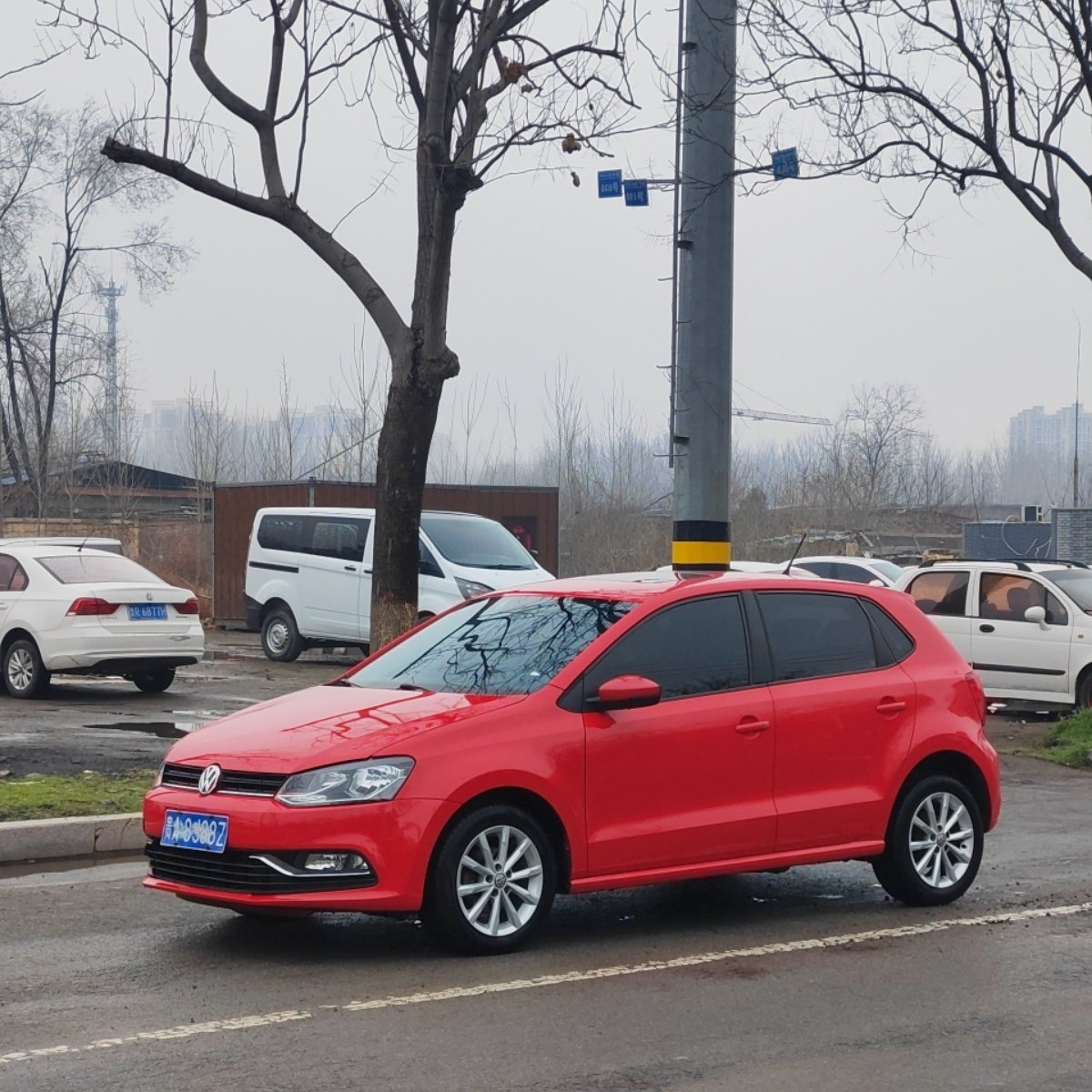 Volkswagen Polo 2017 car image 