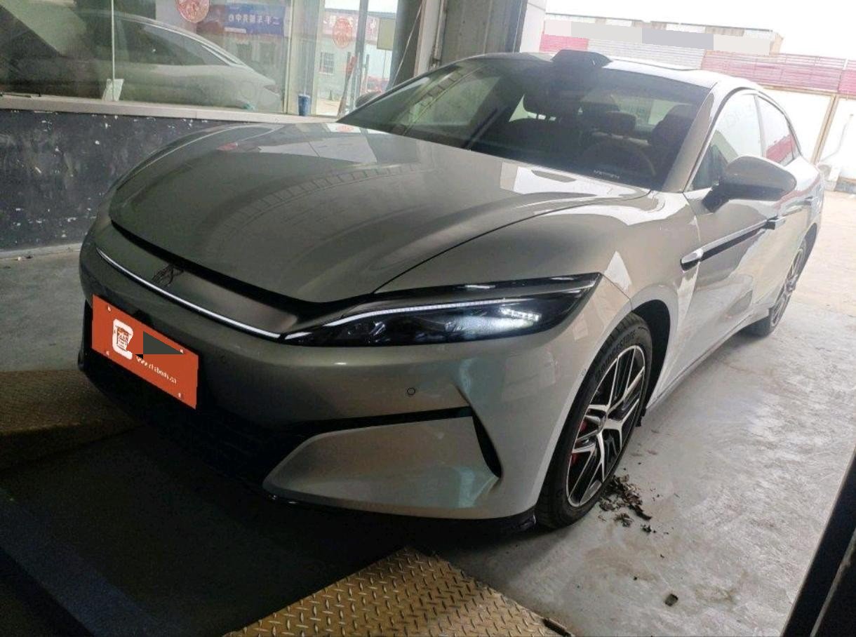 BYD HanL 2025 car image 