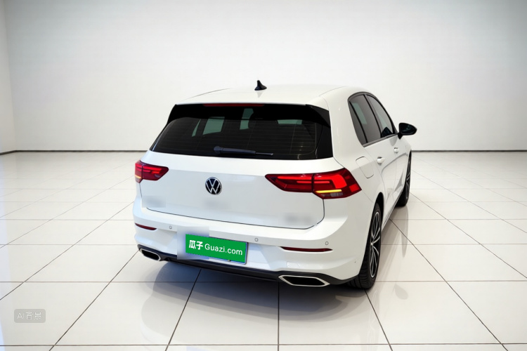 Volkswagen Golf 2025 car image #6