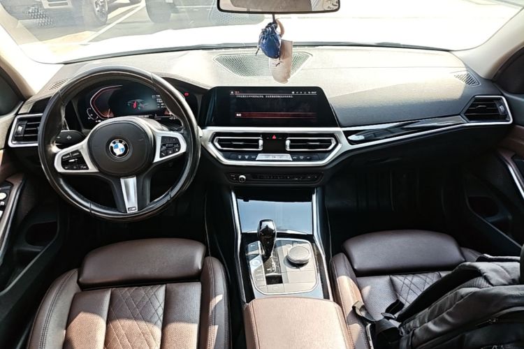 BMW 3 Series 2022 #11 BMW 3 Series 2022 car image #11