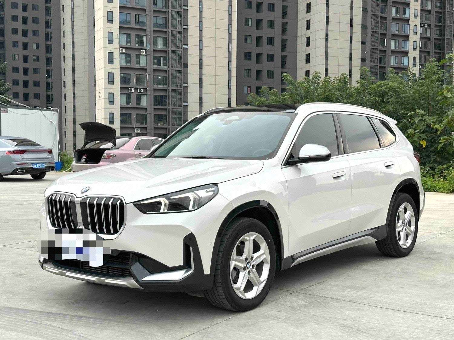 BMW X1 2023 car image 