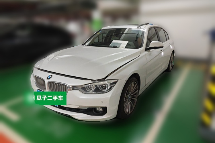 BMW 3 Series 2018 #2 BMW 3 Series 2018 car image #2
