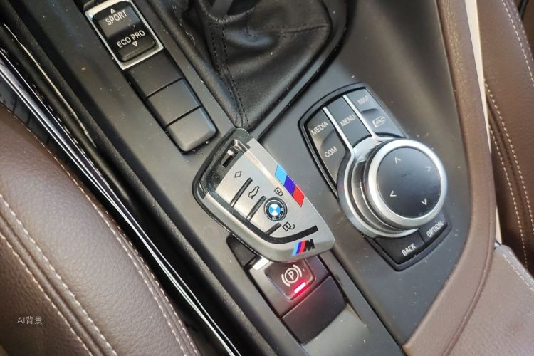 BMW X1 2021 car image #10
