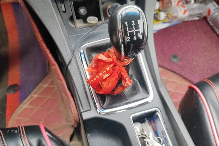GEELY Emgrand 2016 car image #16