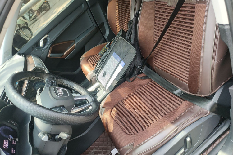 Audi Q3 2021 image de voiture #17