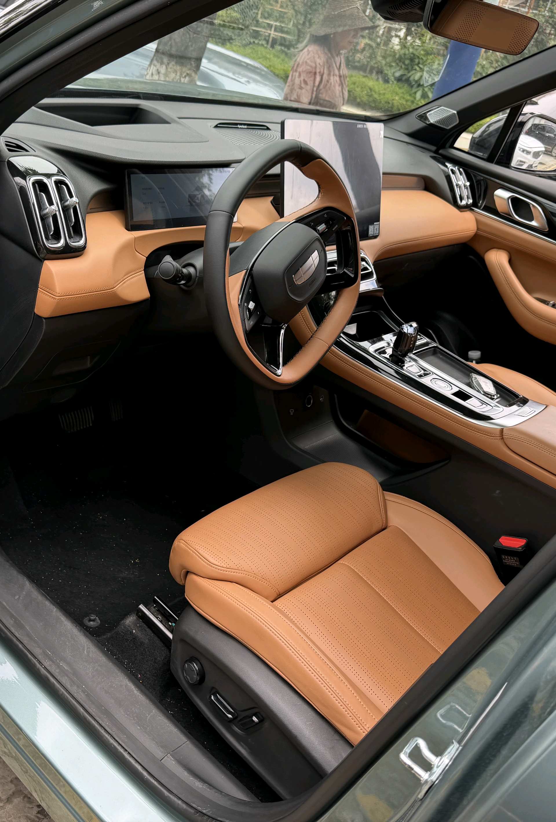 GEELY Boyue L 2025 #4 GEELY Boyue L 2025 car image #4