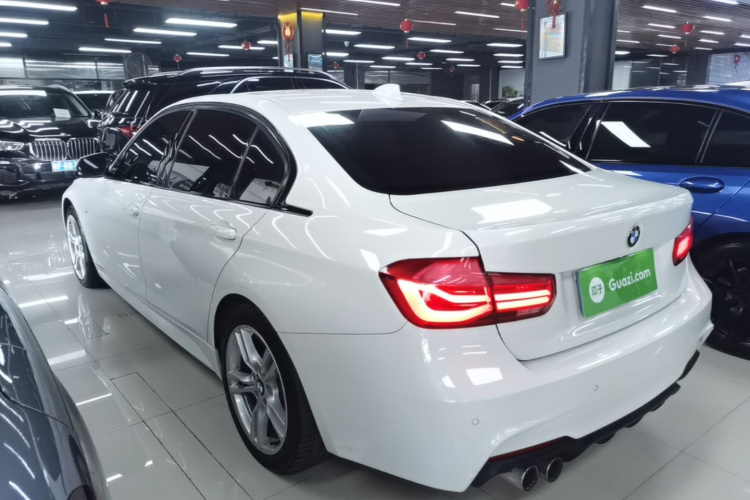 BMW 3 Series 2019 car image #5