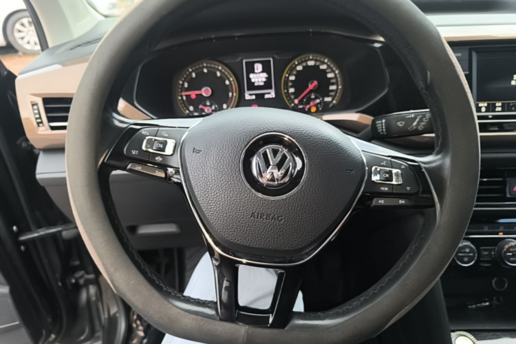 Volkswagen Tharu 2020 #11 Volkswagen Tharu 2020 car image #11