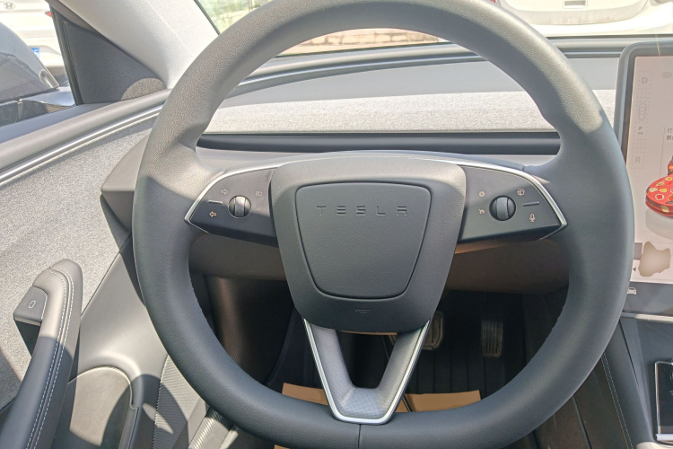 Tesla Model 3 2025 #11 Tesla Model 3 2025 car image #11