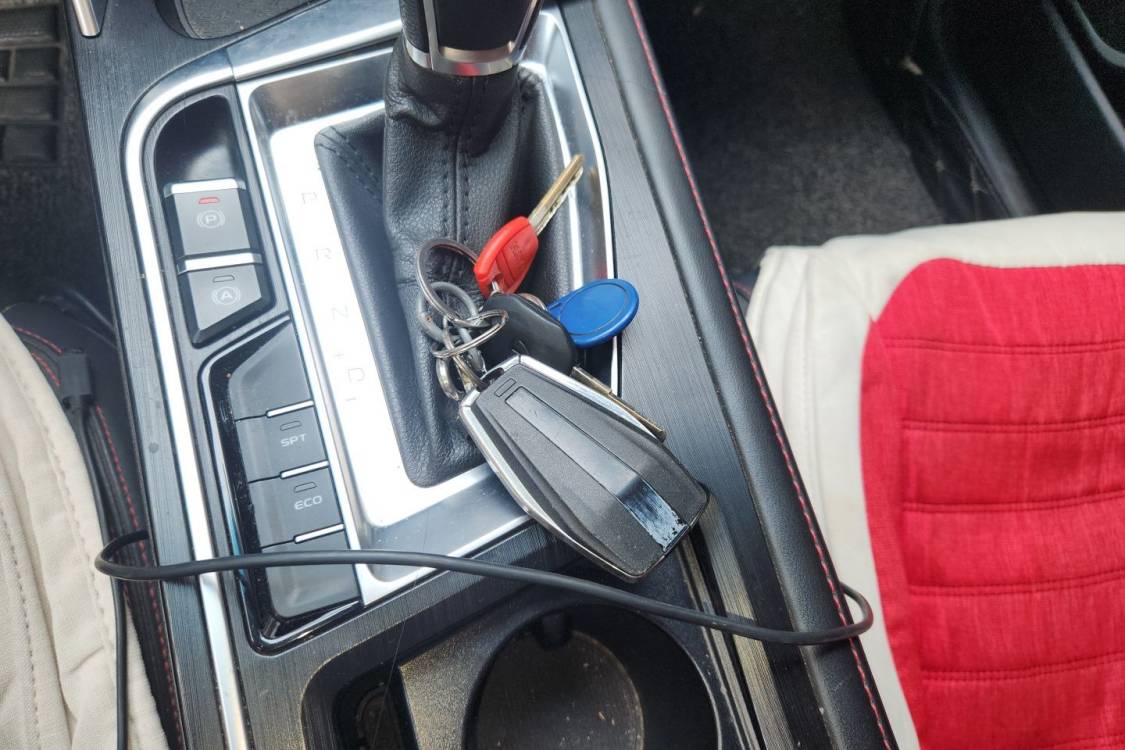 GEELY Binray 2020 car image #28