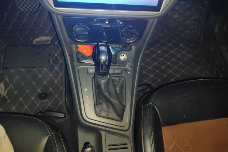 Volkswagen Lavida 2017 #18 Volkswagen Lavida 2017 car image #18