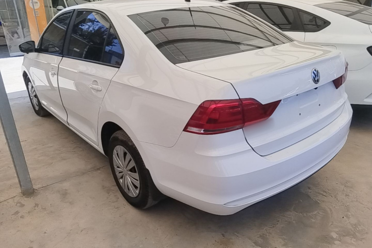 Volkswagen Santana 2022 car image #7