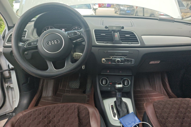 Audi Q3 2018 #11 Audi Q3 2018 car image #11