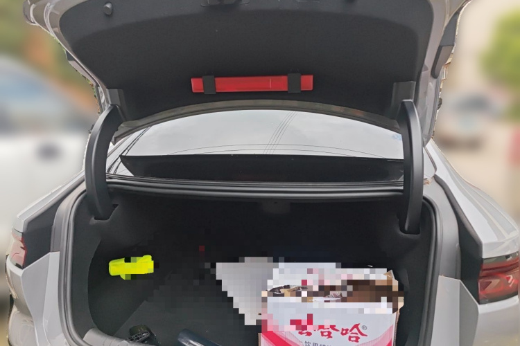 BYD Han 2025 car image #17