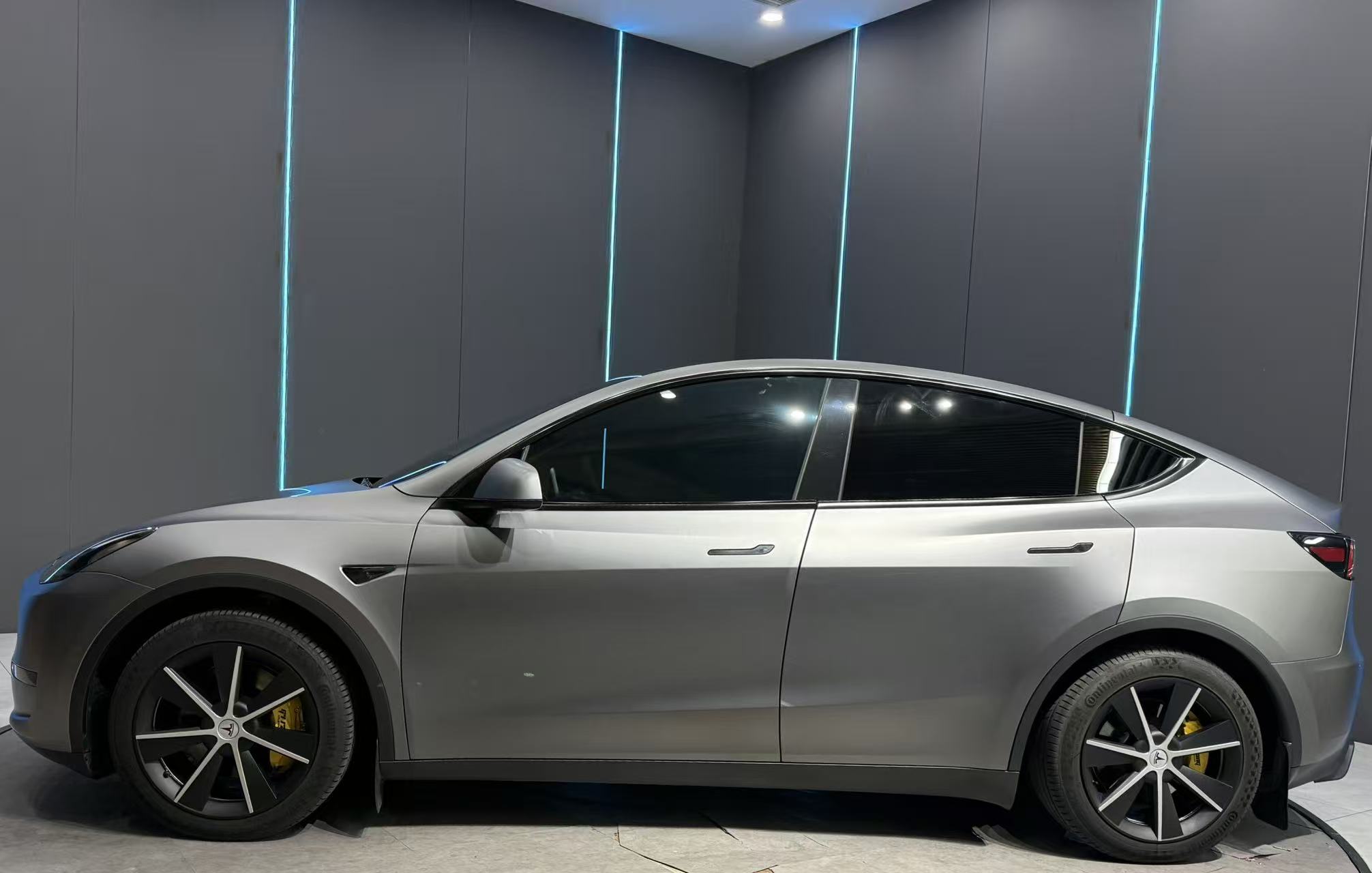 Tesla Model Y 2024 صورة سيارة #5