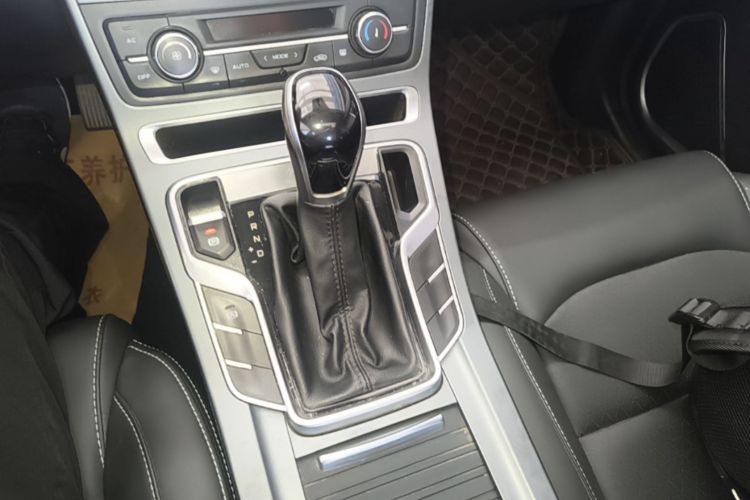 GEELY Emgrand 2021 #14 GEELY Emgrand 2021 car image #14