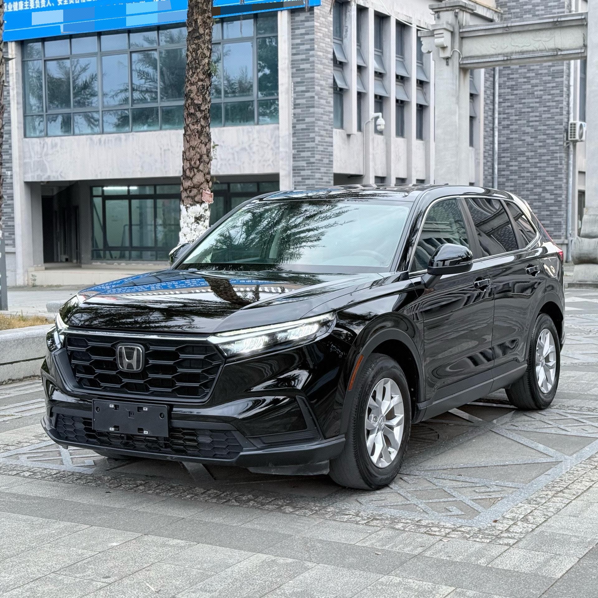 Honda CR-V 2023 car image 