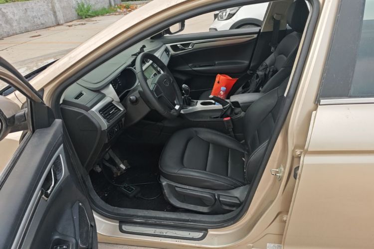 GEELY Emgrand GL 2016 car image #15