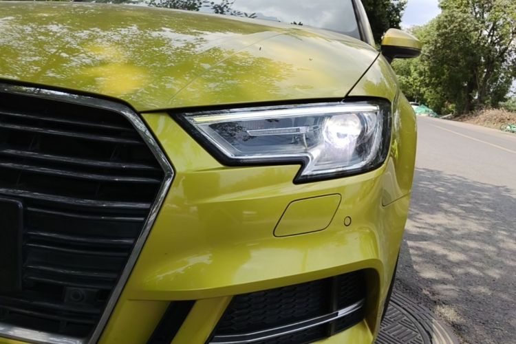 Audi A3 2018 car image #23