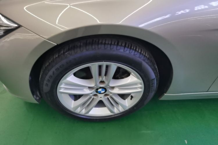 BMW 3 Series 2017 #9 BMW 3 Series 2017 car image #9