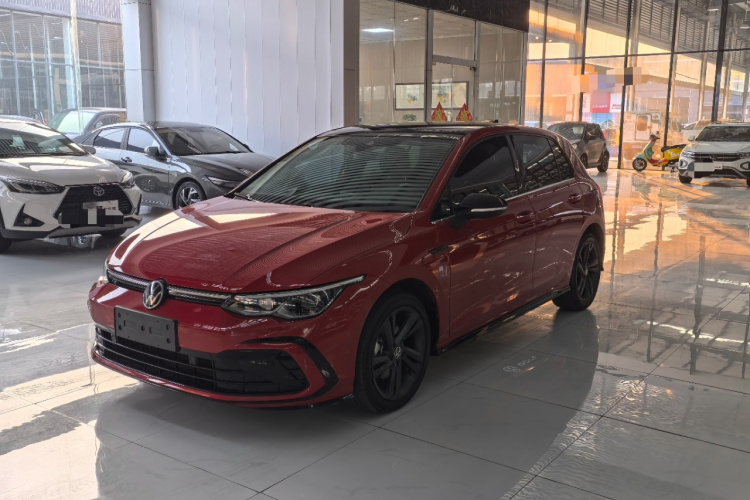 Volkswagen Golf 2022 imagen de coche #2