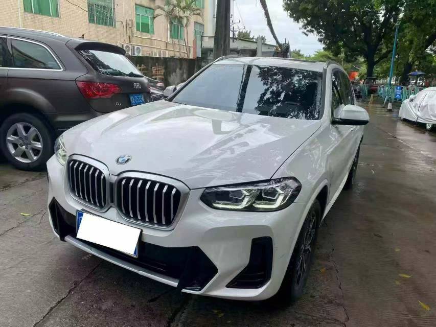 BMW X3 2025 car image #2
