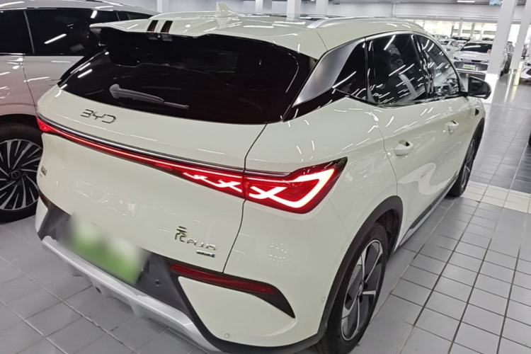 2025 car image #7