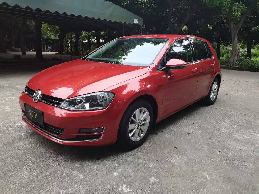 Volkswagen Golf 2014 Volkswagen Golf 2014 car image