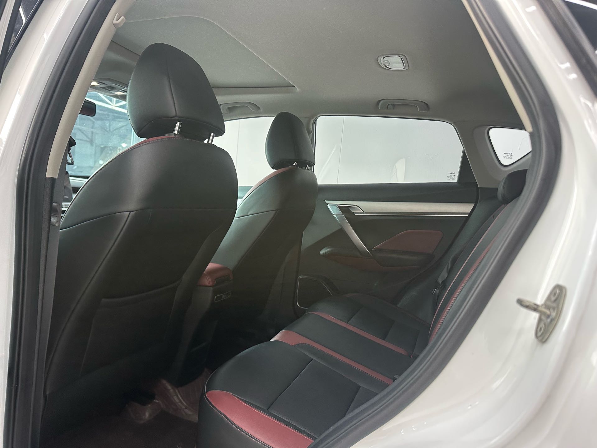 GEELY Coolray 2022 #5 GEELY Coolray 2022 car image #5