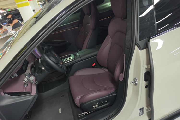 MI SU7 2024 car image #15