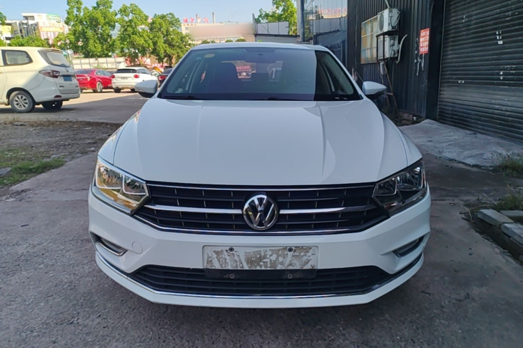Volkswagen Bora 2017 car image #3