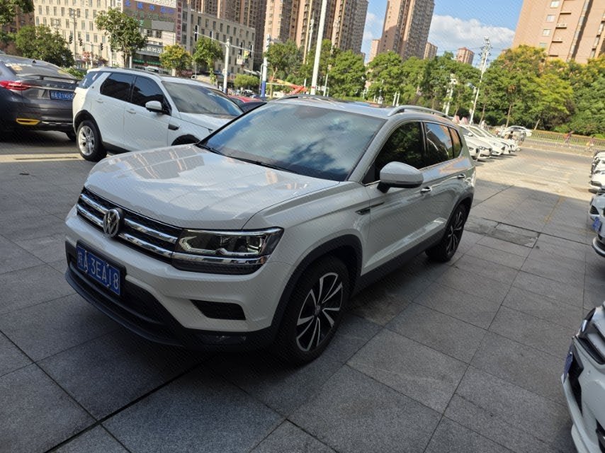 2020 2020 car image