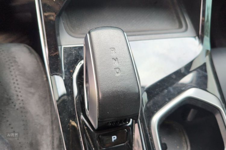 GEELY Boyue L 2023 car image #16