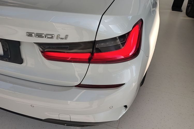 BMW 3 Series 2021 #8 BMW 3 Series 2021 car image #8