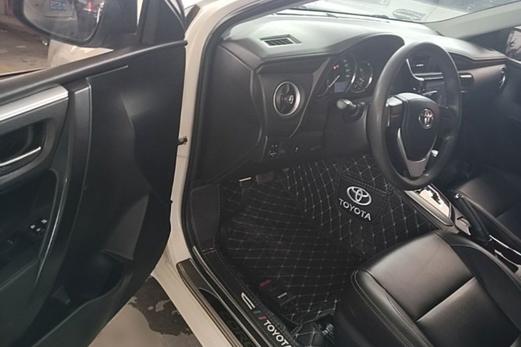 Toyota Corolla 2018 #16 Toyota Corolla 2018 car image #16