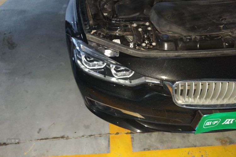 BMW 3 Series 2018 immagine di auto #8