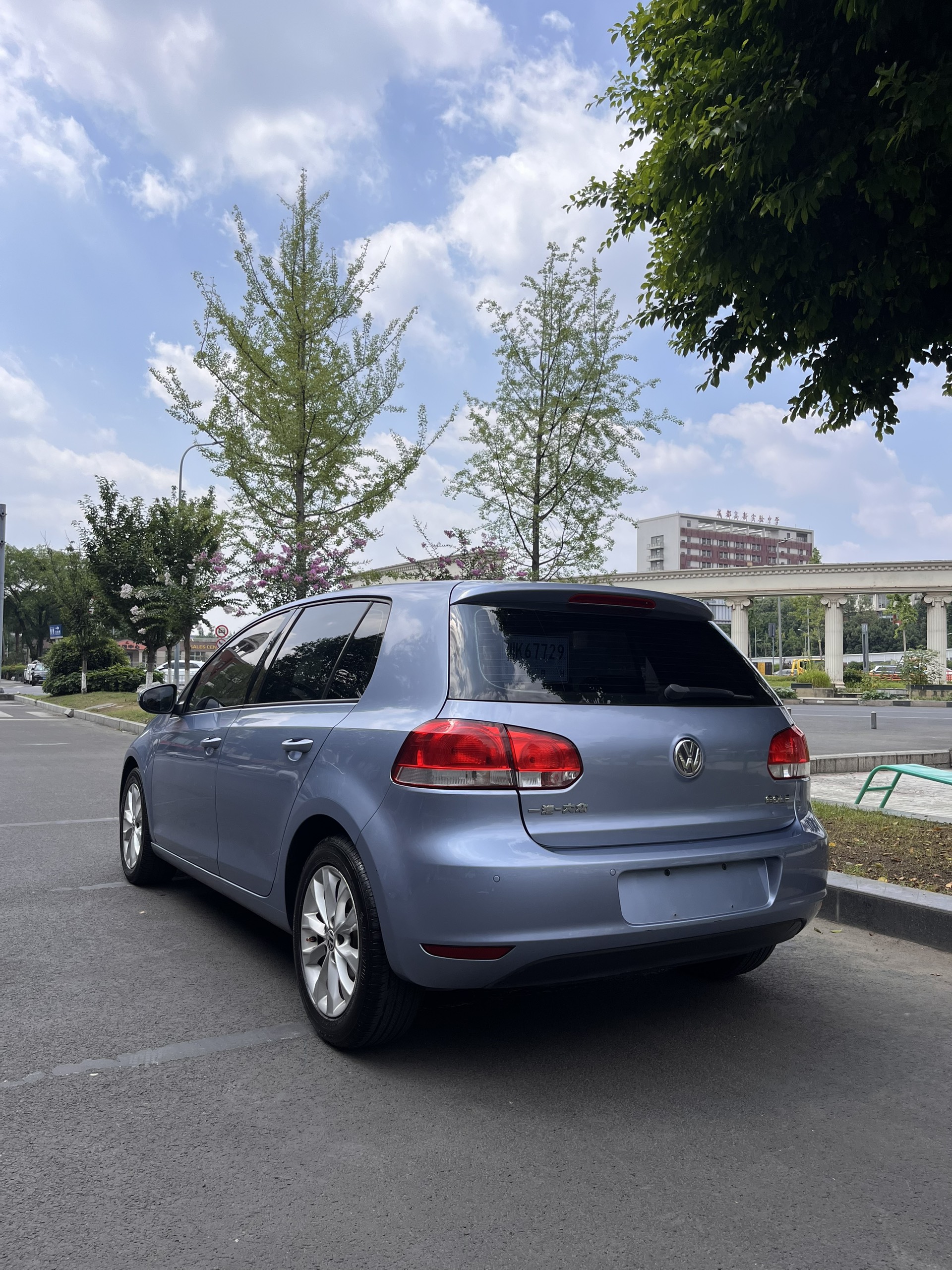 Volkswagen Golf 2012 car image #11
