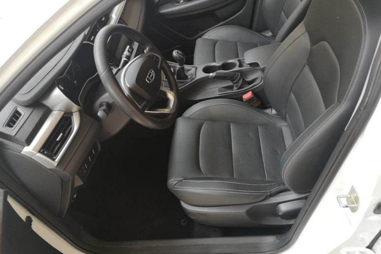 GEELY Emgrand 2020 car image #15
