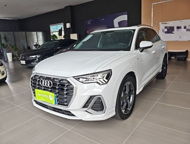 Audi Q3 2019 Audi Q3 2019 car image