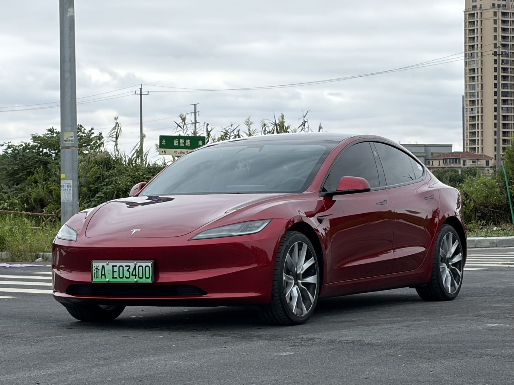 Tesla Model 3 2025 imagen de coche 