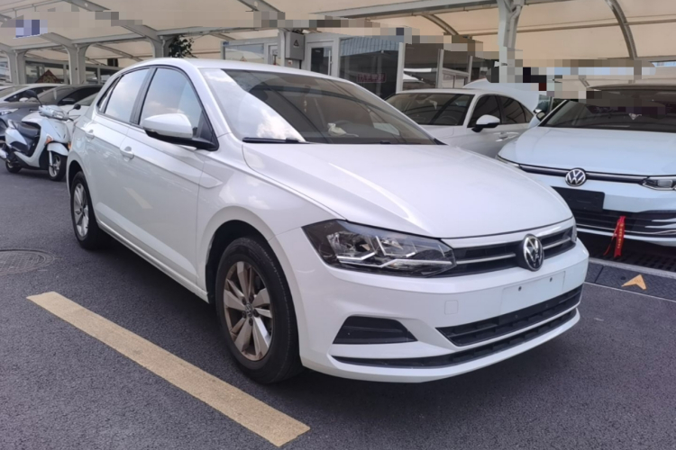 Volkswagen Polo 2023 car image #4