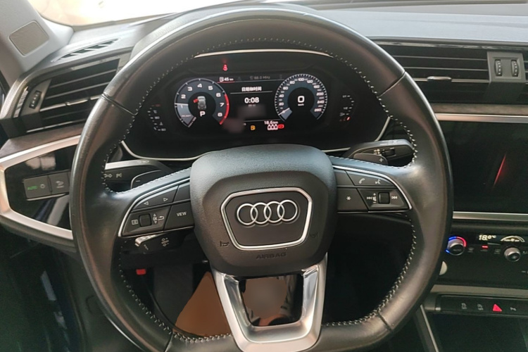 Audi Q3 2019 #15 Audi Q3 2019 car image #15