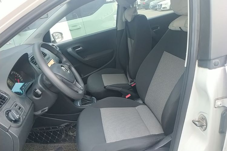 Volkswagen Polo 2018 #15 Volkswagen Polo 2018 car image #15