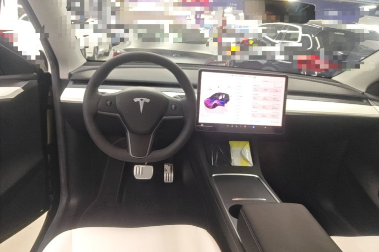 Tesla Model Y 2022 immagine di auto #11