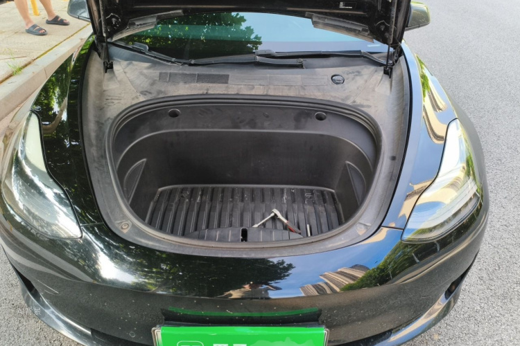 Tesla Model 3 2021 car image #22