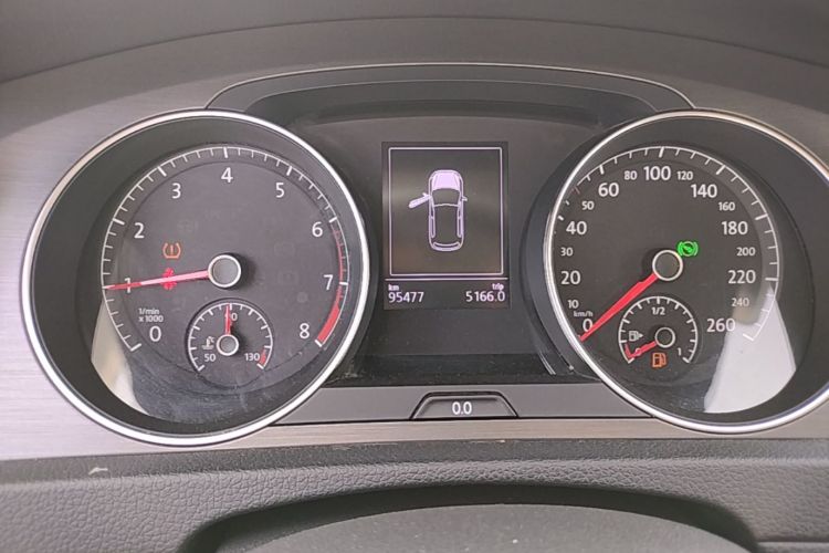 Volkswagen Golf 2016 car image #12